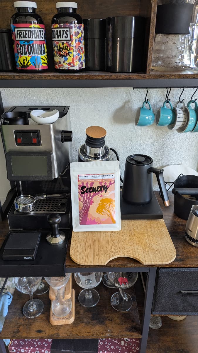 Big thank you to @vivid_origin_356. Just received this amazing looking coffee. Very excited to taste this London based roaster's coffee. 
But first, one more week of resting, can't wait.